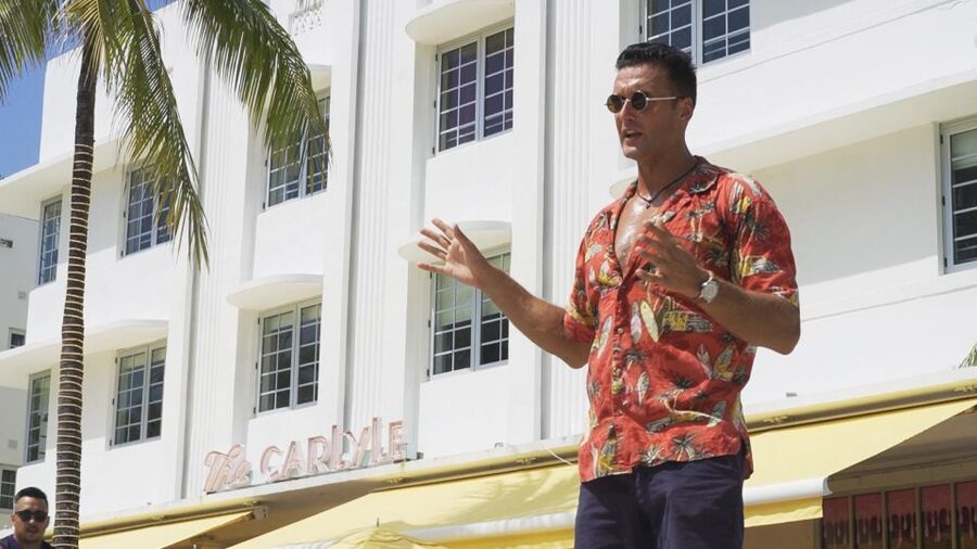 Miami Beach Bar Tour: Art Deco & Neon Lights with Historian - What the $63 price really covers