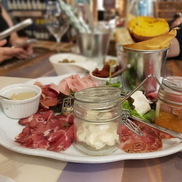 Milan: Bar-Hopping Tour with Welcome Drink - Booking details worth knowing
