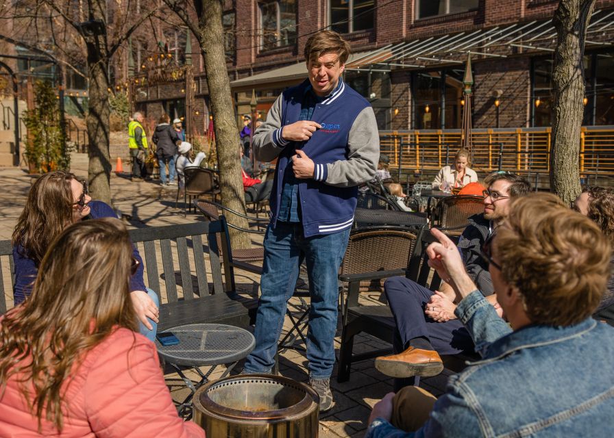 Minneapolis: History and 4-Bar Crawl Guided Walking Tour - First stop: settle in with a drink and a story