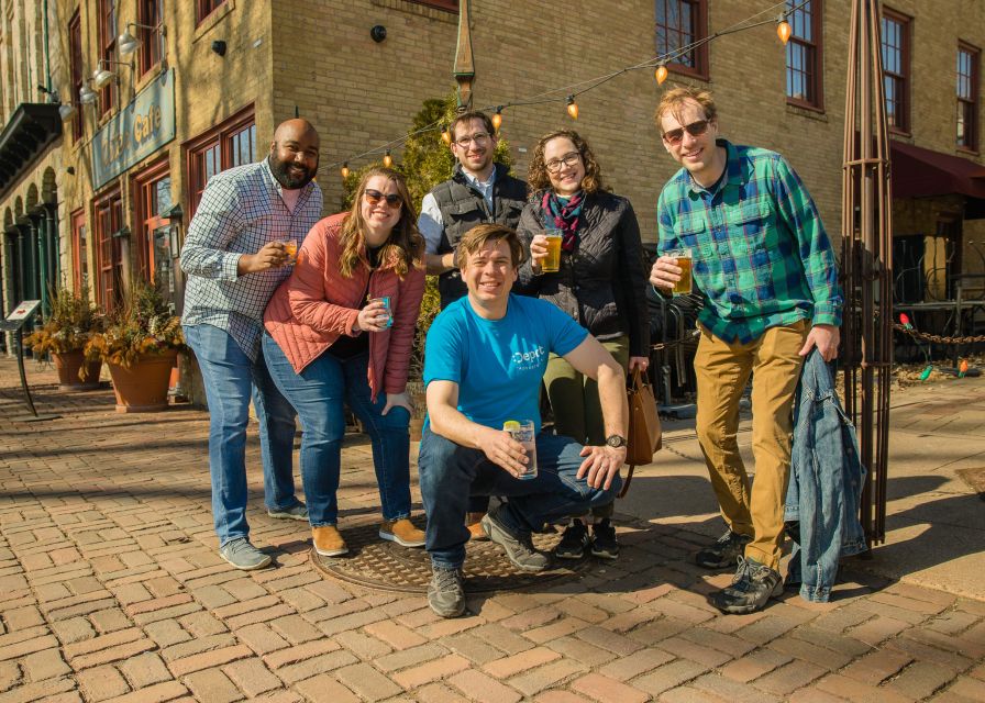 Minneapolis: History and 4-Bar Crawl Guided Walking Tour - What the guide adds