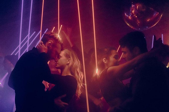 Montreal Nightlife Playground An Exclusive Party Experience - What the Guides Add to the Night