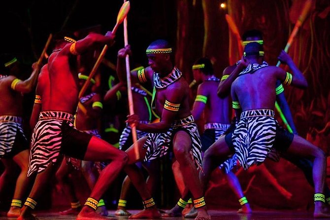 Nairobi Nightlife and Safari Park Hotel Dinner Experience - Who will enjoy this most?