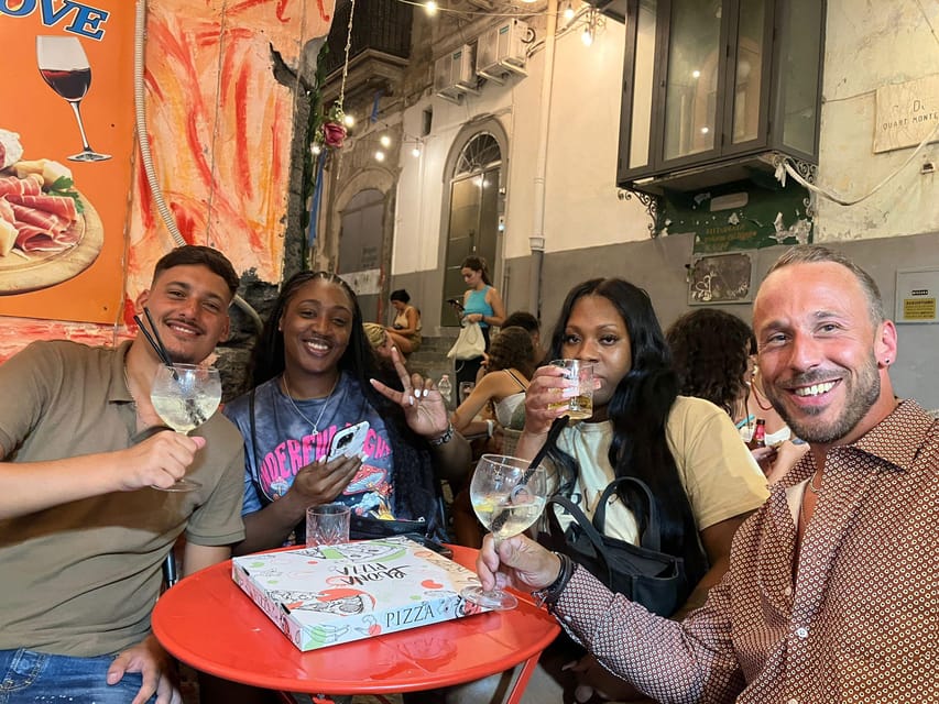 Naples cheers: Bar tour with Free Drinks - What Naples Cheers is really offering