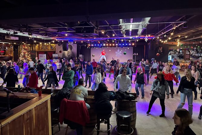 Nashville Bar Crawl with Express Entry and Drink Discount - Checking in at the first Broadway venue