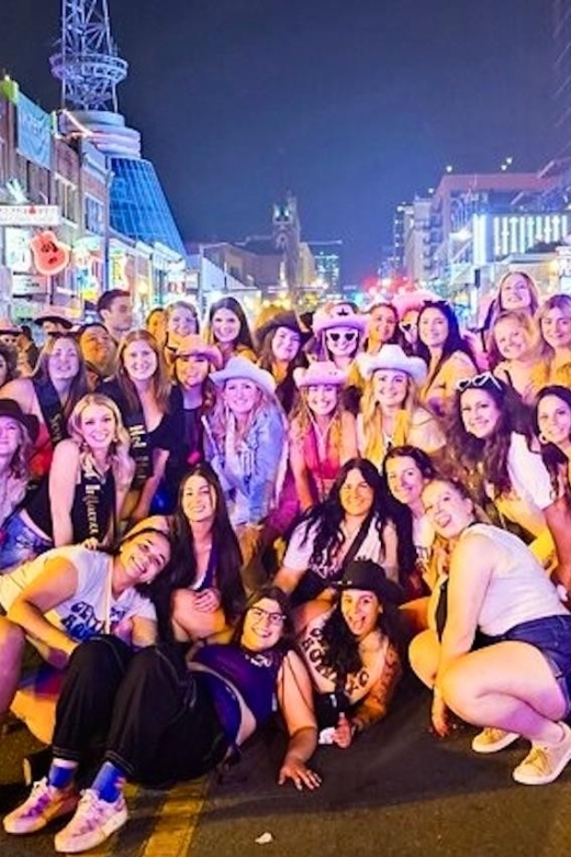 Nashville: Exclusive Entry and Special Offers VIP Bar Crawl - Starting at Coyote Ugly with a welcome shot