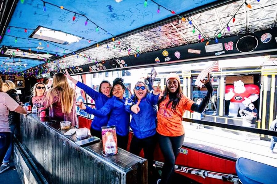 Nashville: Party Bus with DJ and Bar - Plan the meeting point carefully