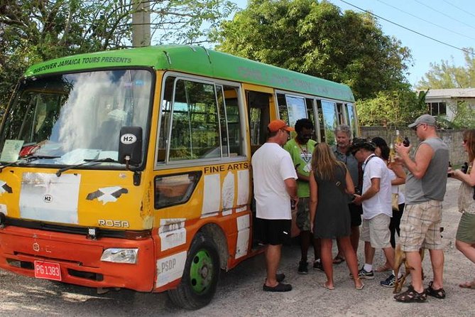 Negril One Love Bus Bar Crawl - The guide can make or break the afternoon