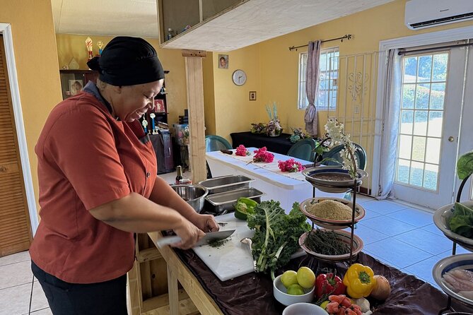 NEW! Authentic Bahamian Cooking and Cocktails with Transfers - Your pickup from a Nassau hotel or cruise port