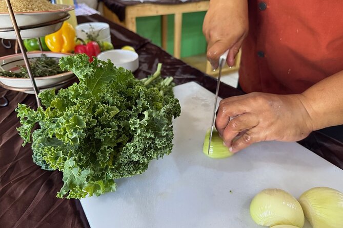 NEW! Authentic Bahamian Cooking and Cocktails with Transfers - Who will enjoy this three-hour Nassau experience