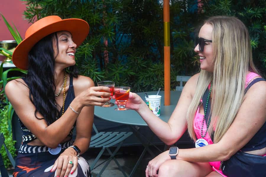 New Orleans: Afternoon Cocktail Walking Tour with Drinks - Who should book this cocktail walk