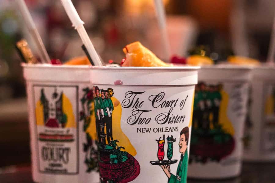 New Orleans: Afternoon Cocktail Walking Tour with Drinks - Absinthe, pirates, and the French Quarter’s stranger side
