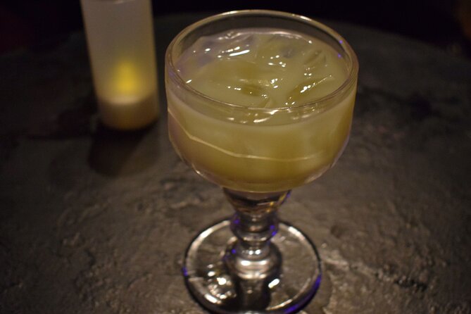 New Orleans Award Winning Cocktail Tour of the French Quarter - A cocktail tour built around New Orleans stories