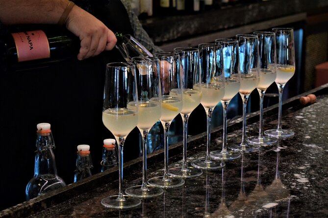 New Orleans Award Winning Cocktail Tour of the French Quarter - Who should book this walk