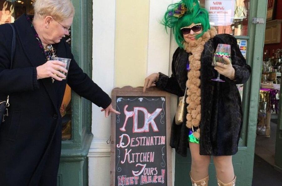 New Orleans: French Quarter Cocktail and Foodie Crawl Tour - The guide can make or break the pace