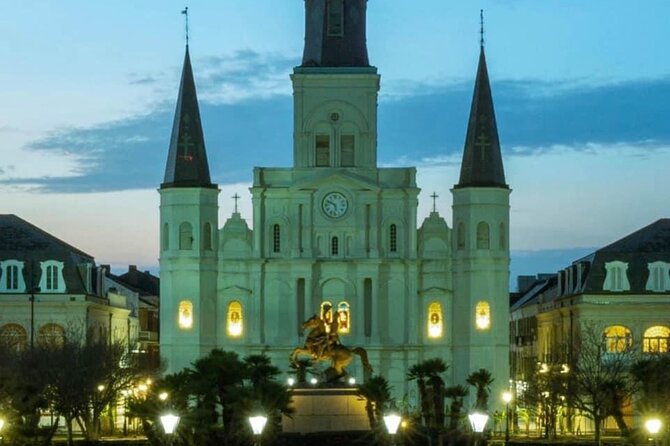 New Orleans French Quarter Haunted History Cocktail Tour - Cocktails are part of the format, not part of the ticket