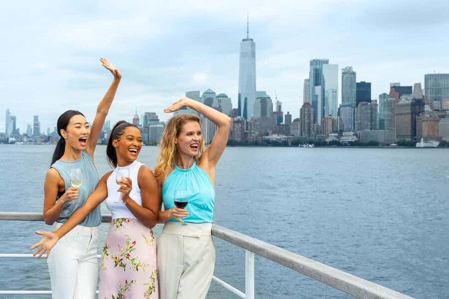New York City: City Cruises Alive After Five Cocktail Cruise - Food and drinks onboard