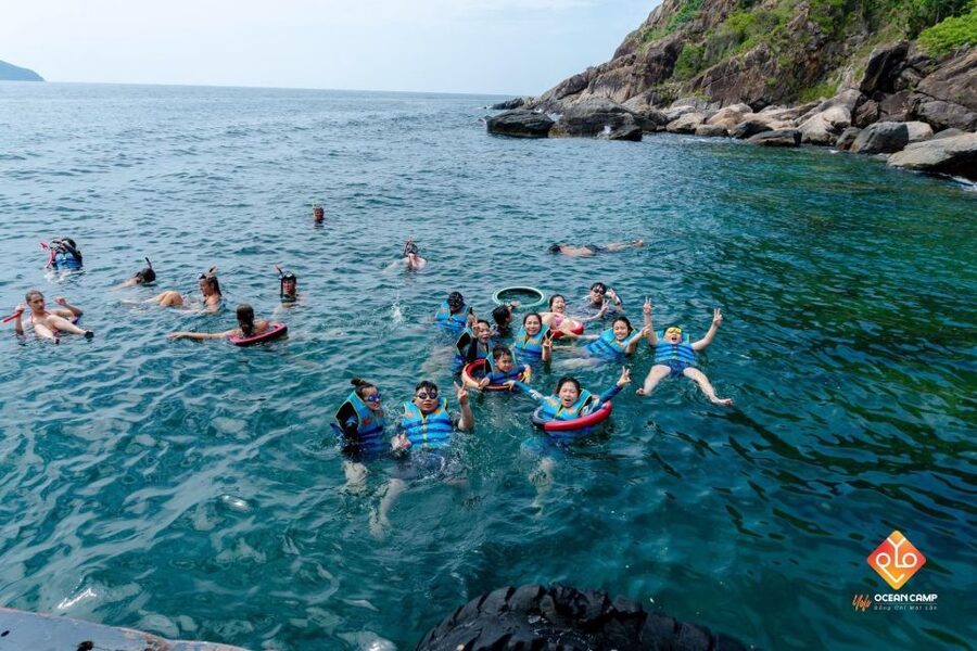 Nha Trang: Coral Reef Snorkeling and Floating Bar Party - Brunch with coffee, homemade bakes, and a short reset