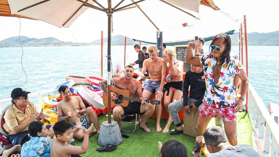 Nha Trang: Coral Reef Snorkeling and Floating Bar Party - Is $30 good value?