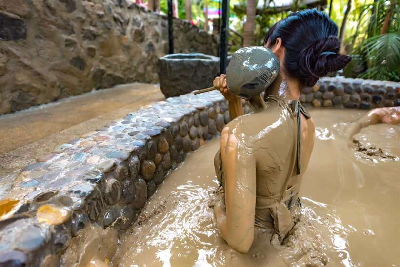 Nha Trang: Coral Reef Snorkeling, Mud Bath & Floating Bar - A busy Nha Trang day with a little of everything
