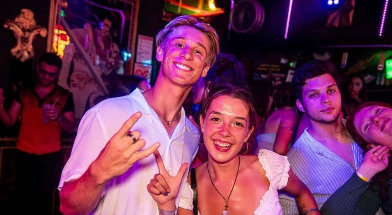 Nice: Bar/Pub Crawl with Free Shots and VIP Entry - The later bars and the nightclub finish