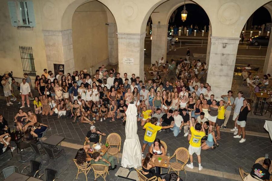 Nice : Yellow Pub Crawl - Social Bars, Games & Meet People - What $29 Really Buys You