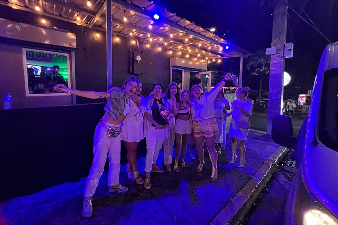 Nightlife Adventure La Placita Calle Cerra La factoría La Perla - Why this San Juan nightlife tour works