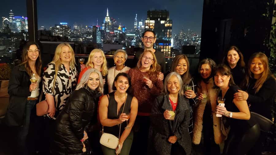 NYC: Bar, Lounge and Rooftop Nightlife Tour - Who gets the most from this nightlife tour