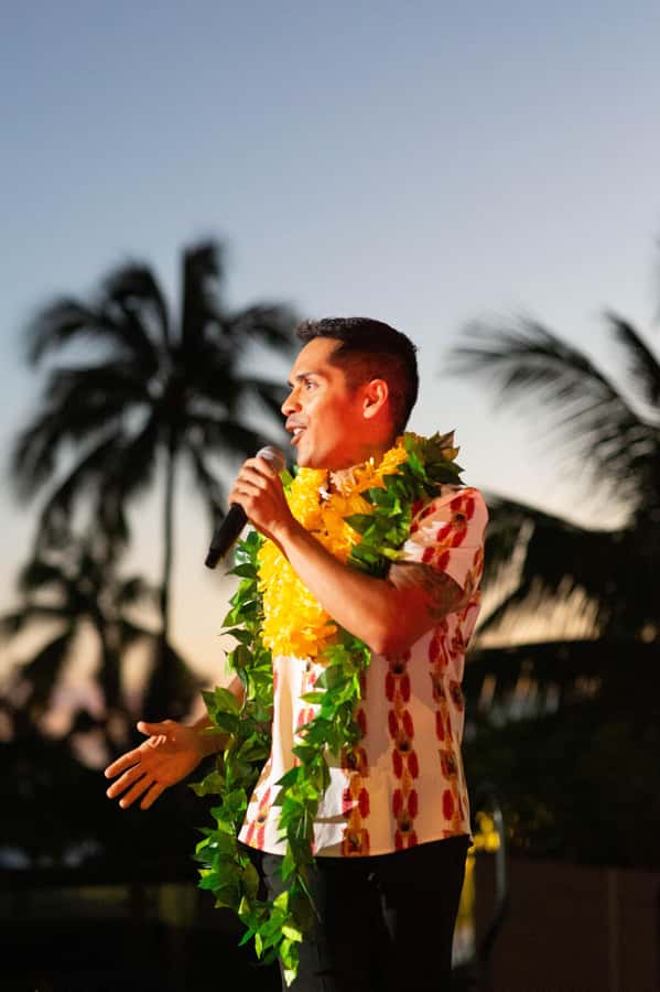 Oʻahu: Nā Lei Aloha Lūʻau & Dinner or Cocktail Show Option - Is $93 a fair price?