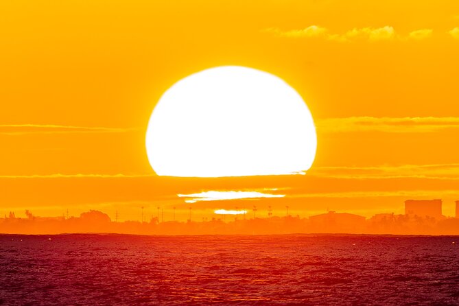 Oahu's Waikiki Coast: Moana’s Sunset Cocktail Sail - Weather is the main gamble