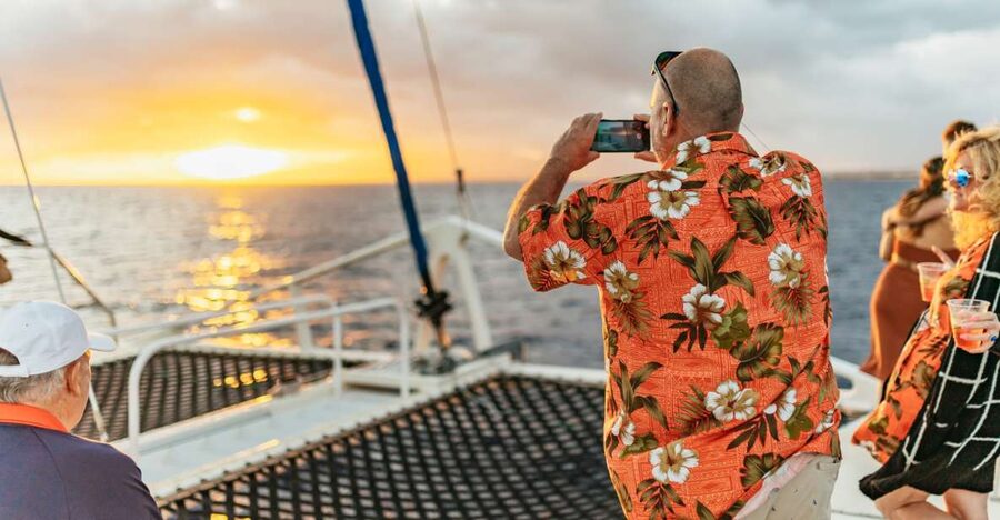 Oahu: Waikiki Sunset Catamaran Cocktail Cruise - Key points to know before you book