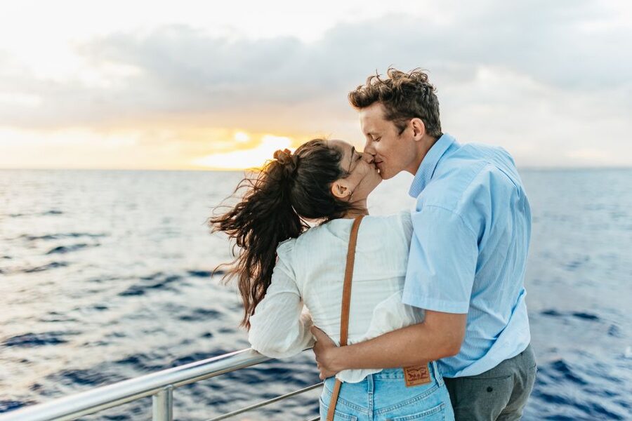 Oahu: Waikiki Sunset Catamaran Cocktail Cruise - A 90-minute route along the Waikīkī coast