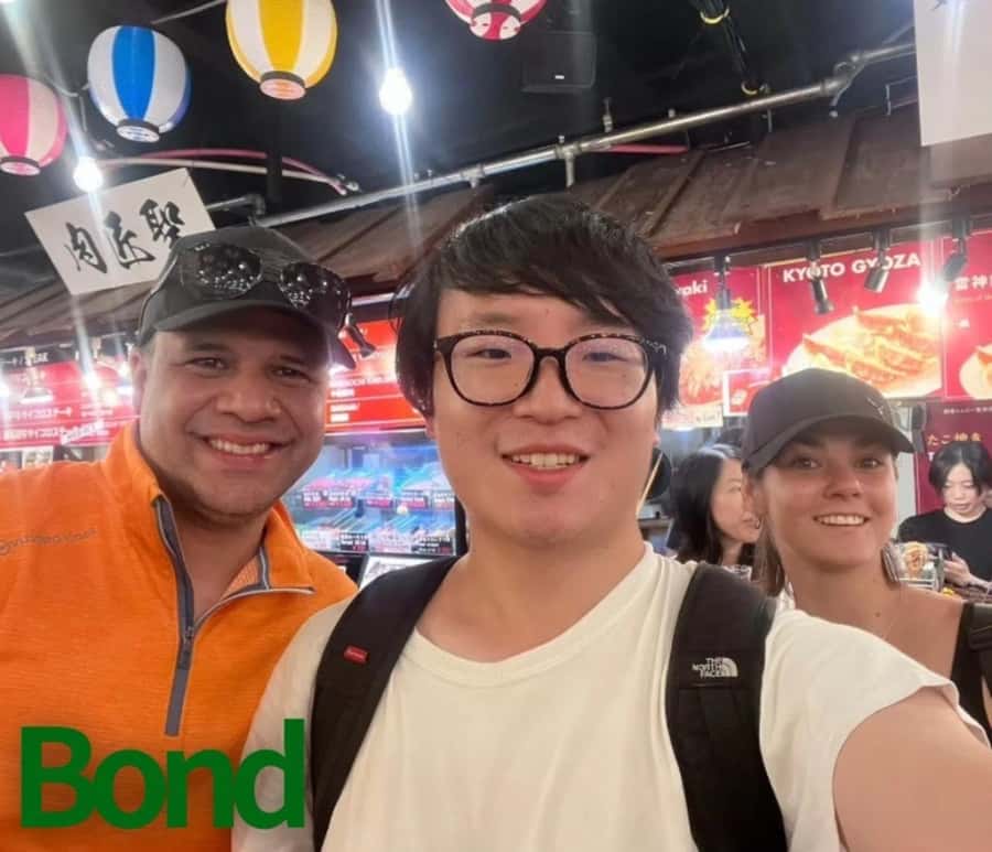 Osaka : Bar Hopping Tour - The middle stops bring the best variety