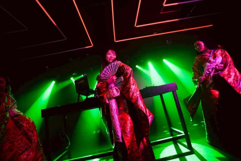 Osaka Dotonbori:GIRAFFE Nightclub Ticket with Drink/VIP Plan - Who should book GIRAFFE JAPAN