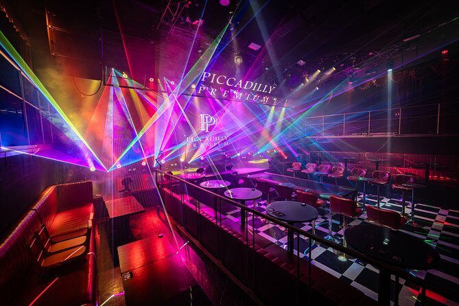 Osaka: PICCADILLY PREMIUM DINNER SHOW&NIGHTCLUB with Tasting - Who will enjoy Piccadilly Premium most