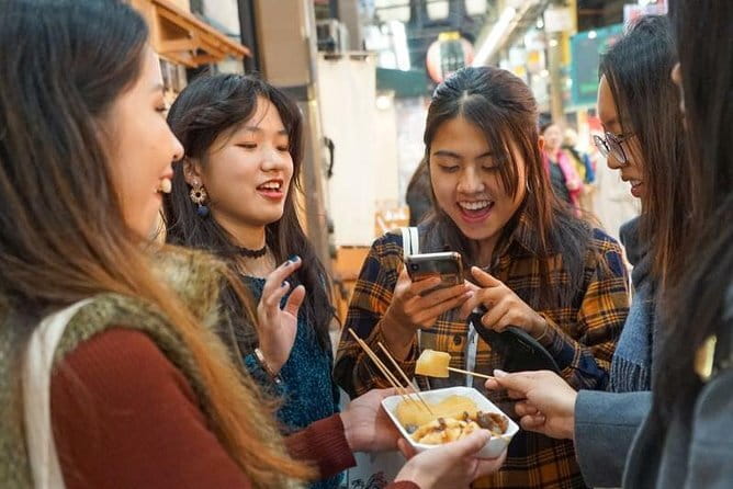 Osaka: Private Food Tour & Bar Hopping in Namba - What the bar-hopping format really means