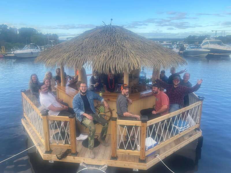 Ottawa: Floating Tiki Bar Cruise on the Ottawa River - Final call: book it for the mood