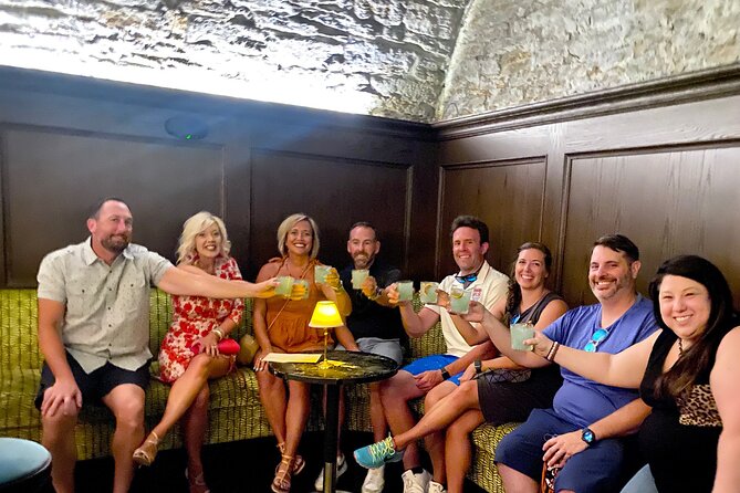 Over The Rhine Cocktail Tour with Riverside Food Tours - What the guide adds to the walk