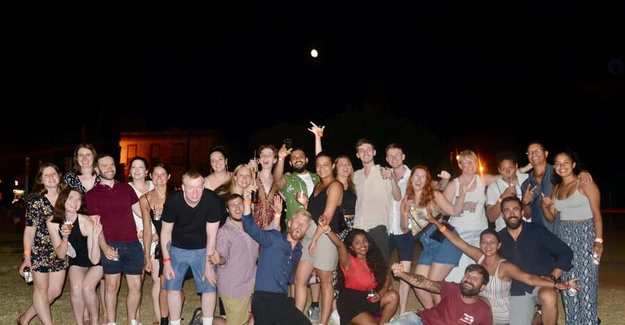 Palermo: Guided Bar Crawl with Shots and Discounts on Drinks - Meeting at Finch Lounge at 9:30 p.m.