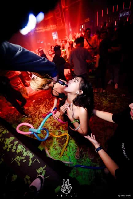 Paris After Dark: Speakeasy, Cocktails, Local Bars & Clubs - Key points at a glance