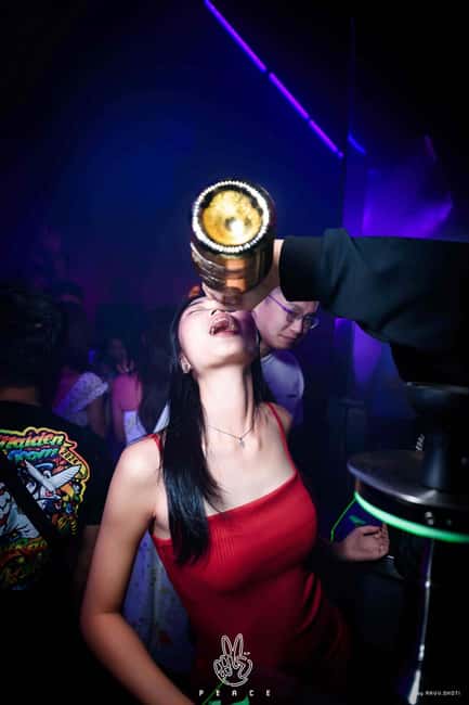 Paris After Dark: Speakeasy, Cocktails, Local Bars & Clubs - The 11th arrondissement for cocktails and character