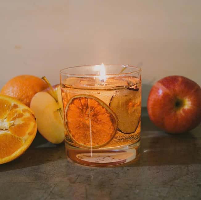 Paris: Cocktail Candle Making - Making a candle that looks like a cocktail