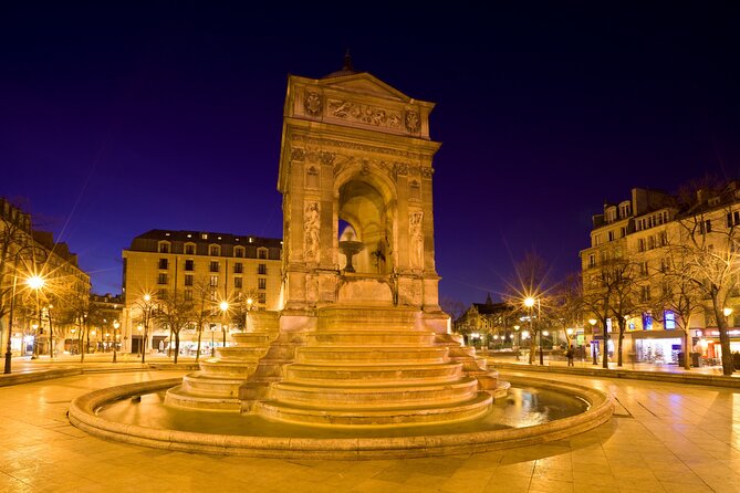 Paris Darkest Tales A Night of Secrets and Legendary Bar Tour - Pont des Arts brings in ghosts and vampires