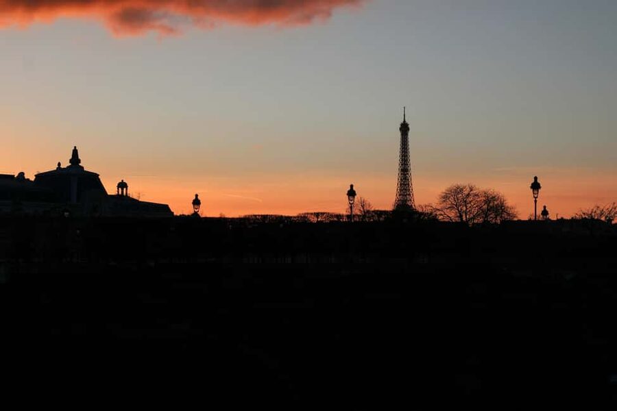 Paris: Darkest Tales,A Night of Secrets & Legendary Bar Tour - Key points to know before you book