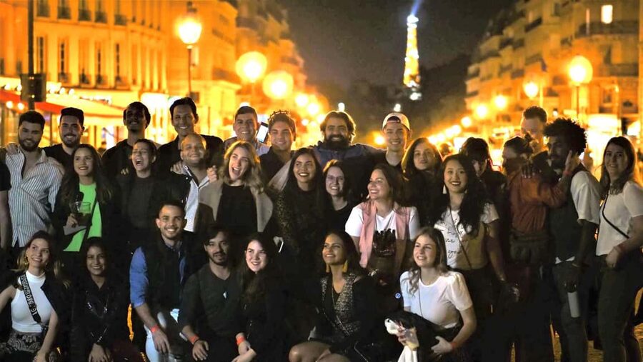 Paris: Latin Quarter Guided Pub Crawl to Bars and Clubs - Rue de la Huchette and the central Paris setting