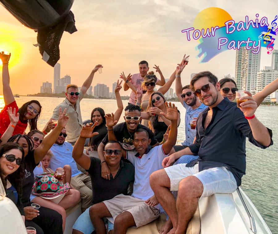 Party Boat in Cartagena Bay with NightClub Ticket - Music, dancing, and the entertainer