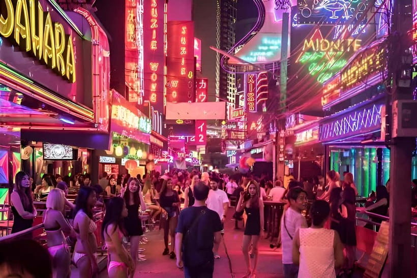 Pattaya: Rooftop, Nightclubs, Nightmarket & Walking Street - Byblos Beach Club and a Change of Rhythm