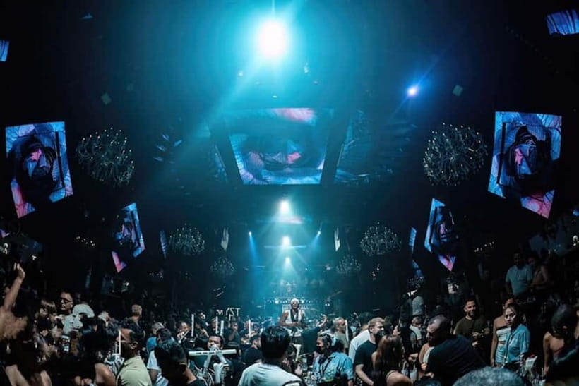 Pattaya: Rooftop, Nightclubs, Nightmarket & Walking Street - MYST and the Move Toward the Main Finale