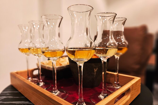 Penang Whisky Tasting Masterclass & Specialty Bar Experience - Starting with a cocktail and a short whisky history
