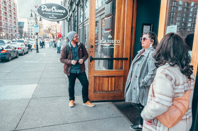 Phantoms of Prohibition: Ghosts Cocktails & Bites Walking Tour - The Galt House provides a proper ending