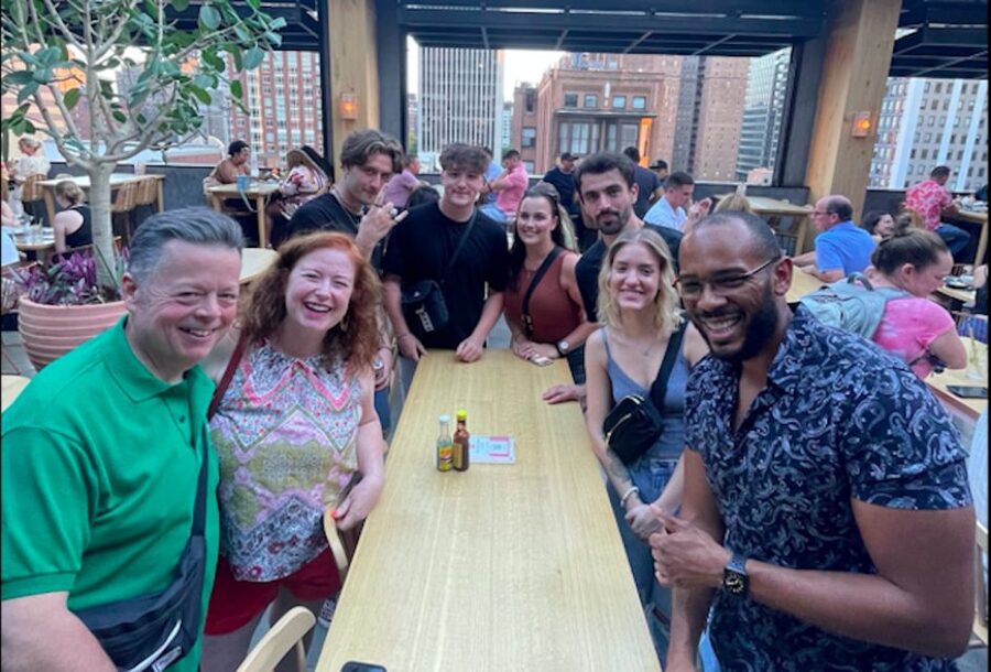 Philadelphia: Secret Bars and Favorite Spots Walking Tour - Group size, guide quality, and the social mood